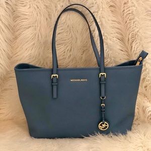 Like new Michael Kors tote